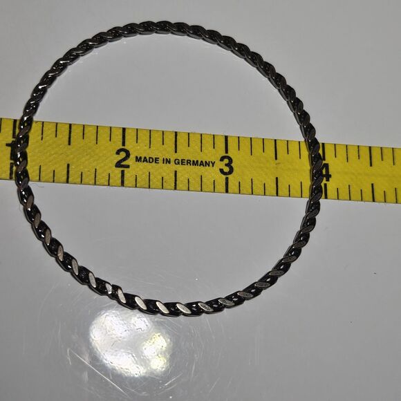 Vintage Dark Silver Tone Flattened Twist Design Bangle Bracelet 8.25" - Picture 10 of 15